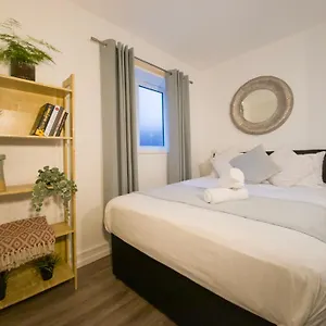 Plenty Of Parking Available; 3 Bedroom By Promise Apartment Cardiff